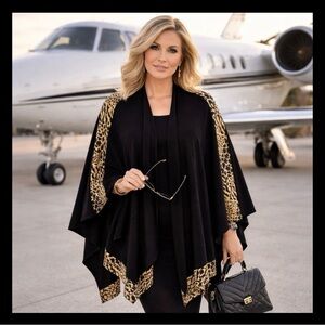 ST JOHN COLLECTION Luxury Cape Wrap ONE SIZE Black Leopard Print Santana Knits
